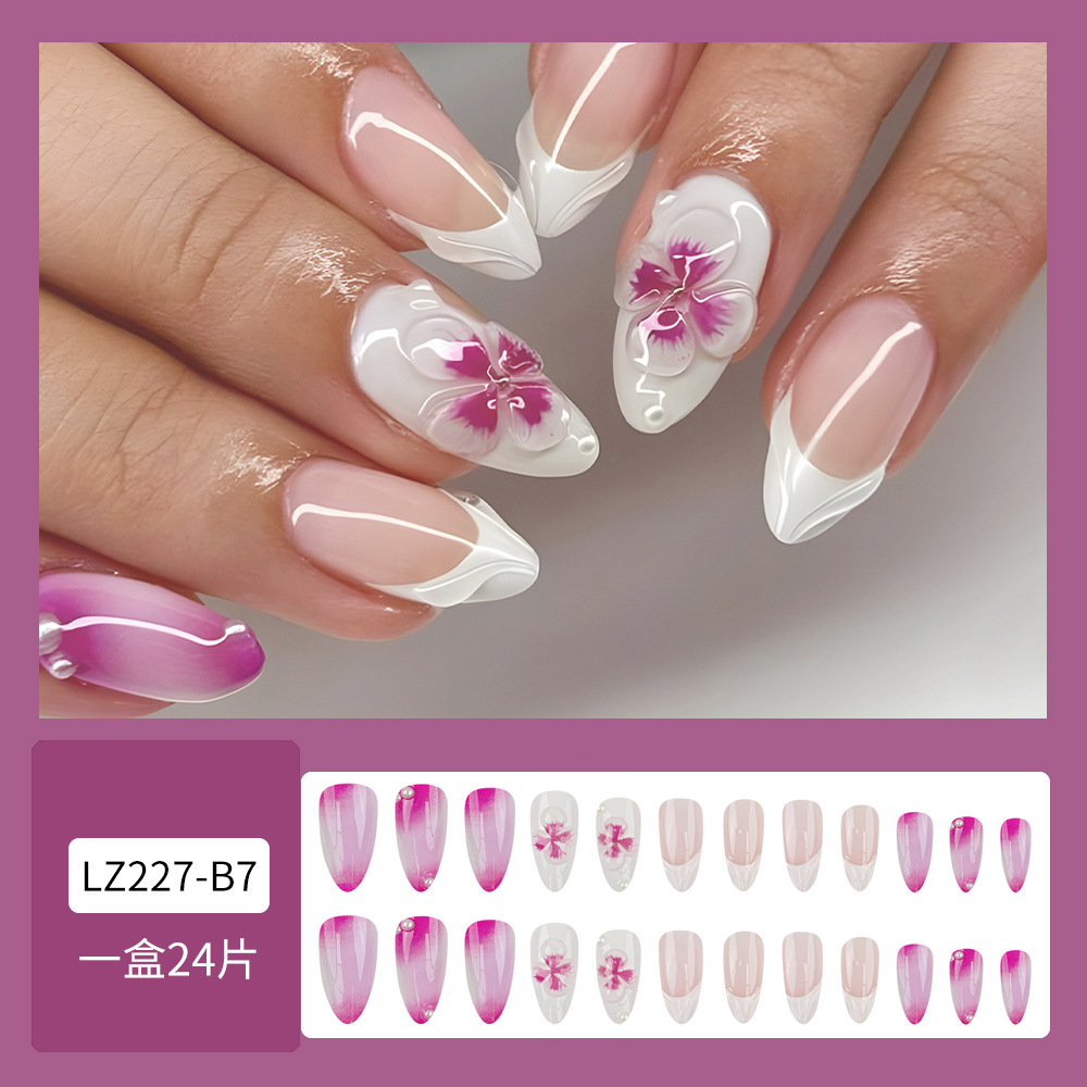 Use un parche de uñas 3D estereoscópico de alto nivel, goteo de goma dulce y caliente, uñas falsas transfronterizas, parches de uñas.