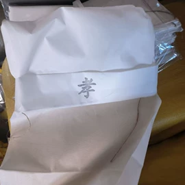 殡葬用品;装尸袋;寿衣/鞋/帽