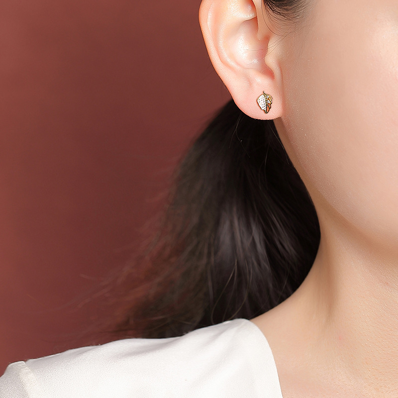 Bông tai bạc S925 mạ vàng hình lá nhỏ tinh tế — Loại bạc