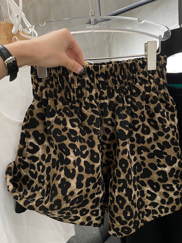 特大サイズ 1.0-150kg ファット m 夏の新しいパーソナライズされたファッション弾性ハイウエストヒョウ柄ショーツスリムカジュアルパンツ女性のための|undefined