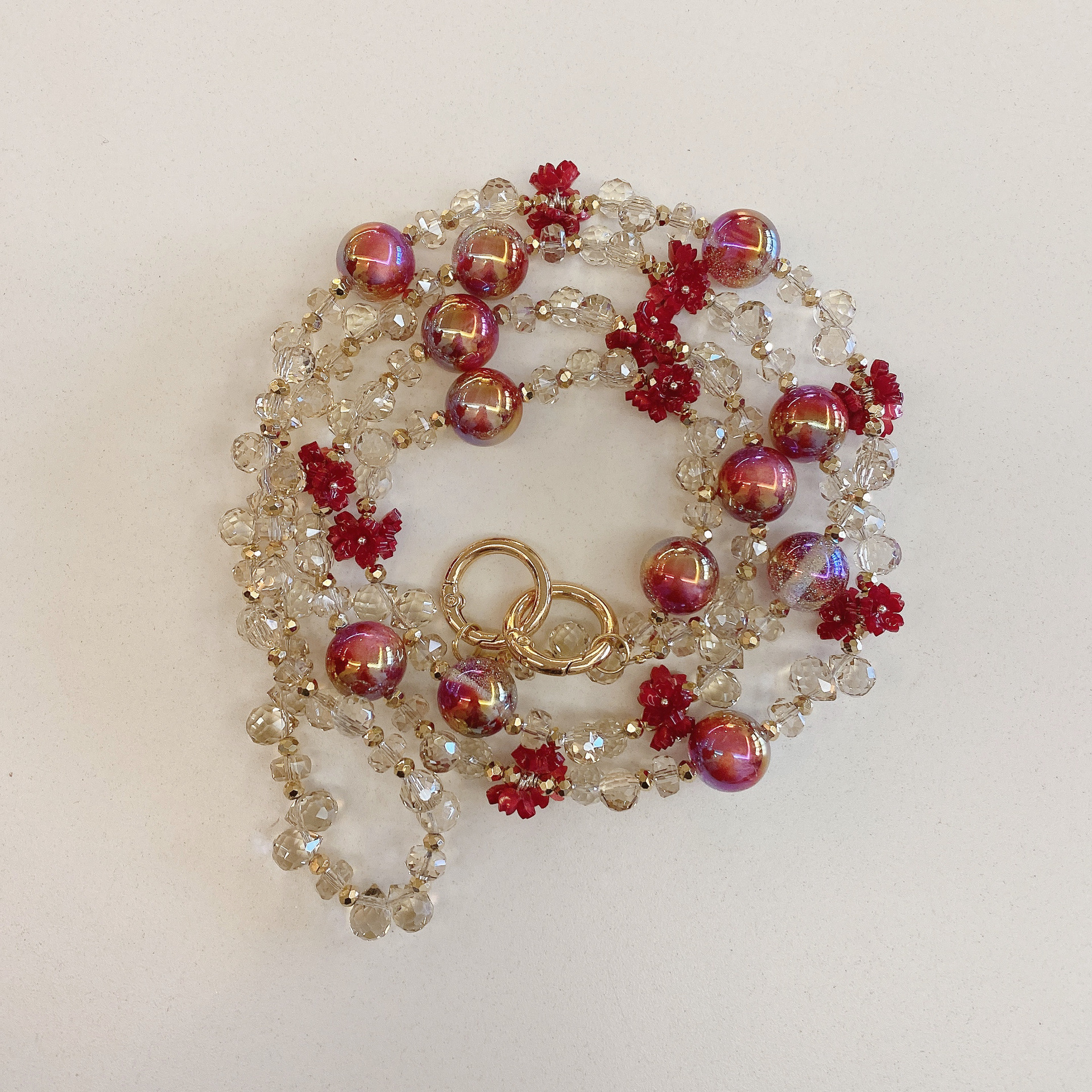 Boutique hecho a mano de alta gama teléfono móvil cadena colgante mujer ins Heidi cuentas cadena larga moda teléfono móvil cordón de mensajero largo