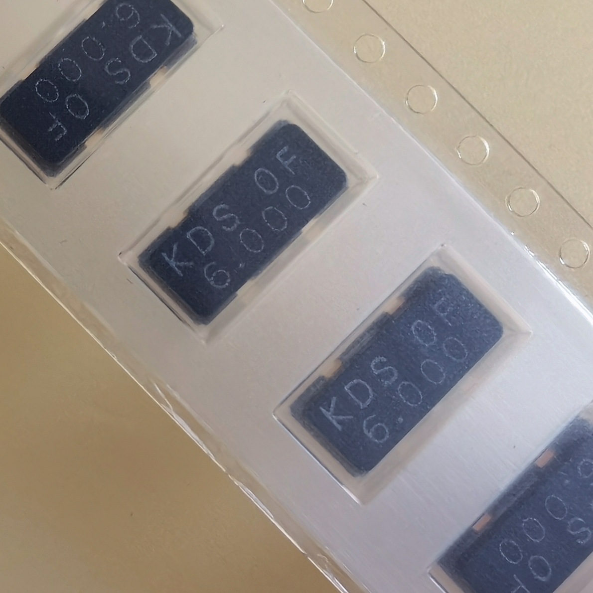 KDS大体积晶振6M无源贴片DSX151GAL四脚贴片晶振