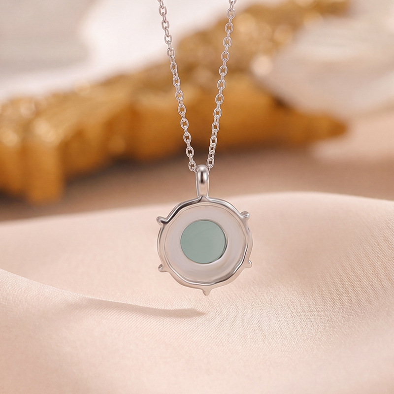 Dây chuyền bạc S925 mặt ngọc lục bảo tròn cạnh sóng, thiết kế đòn xương đòn sang trọng (kèm chuỗi) — Bộ chuỗi