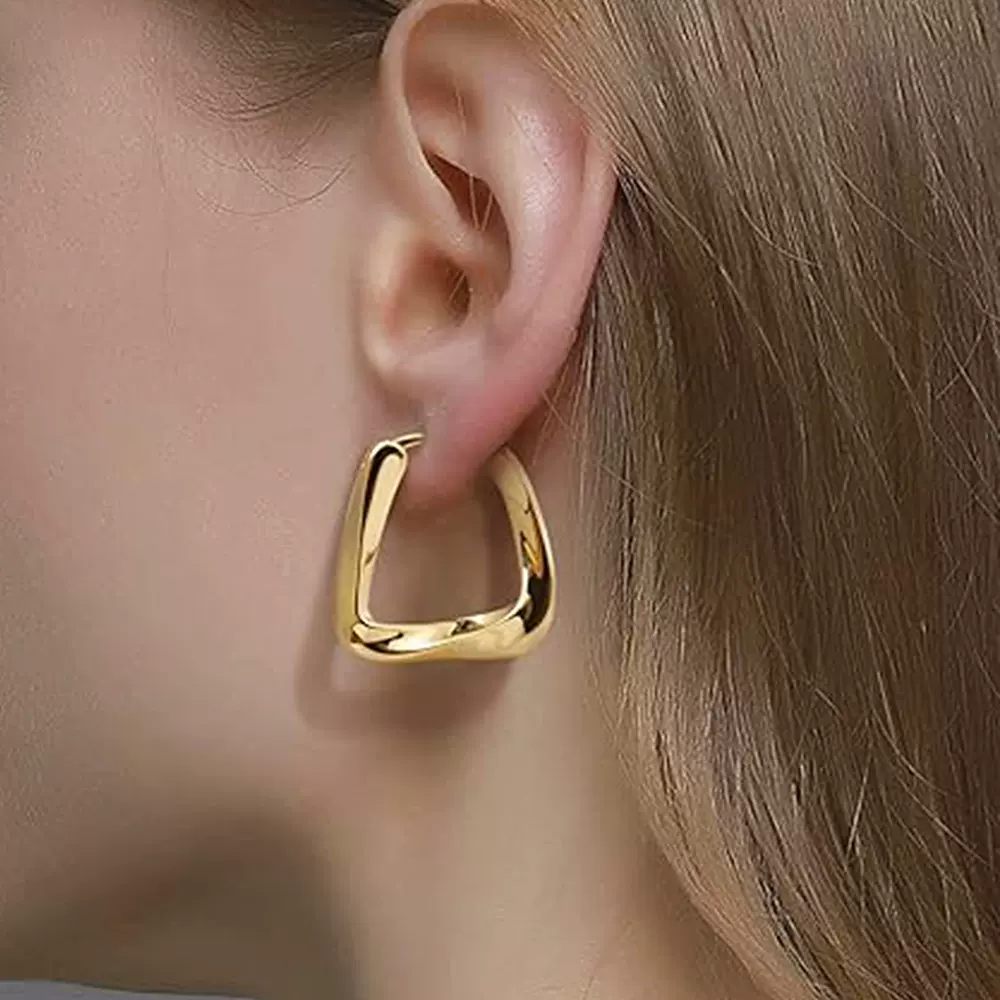钛钢耳扣跨境几何扭纹耳饰女18K金电镀ins风欧美轻奢耳坠厂家直