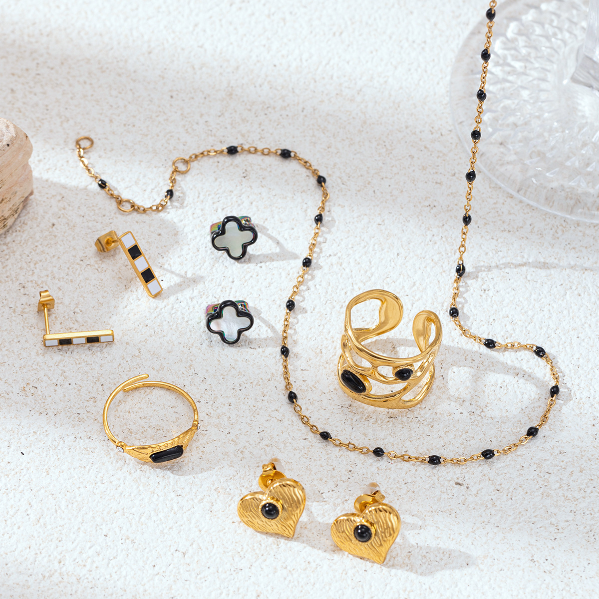 Collar de acero inoxidable para mujeres no se desvanece, conjunto de joyas universales, ventas calientes transfronterizas para mujeres no se desvanecen