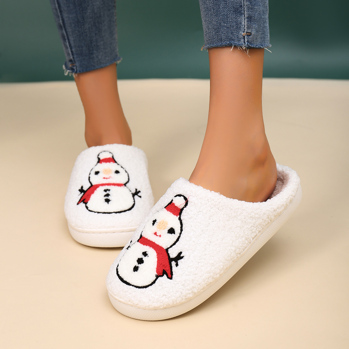 Cross border Christmas element cotton slippers for women autumn and winter simple home indoor soft bottom silent warm plus velvet floor slippers_voghion.com