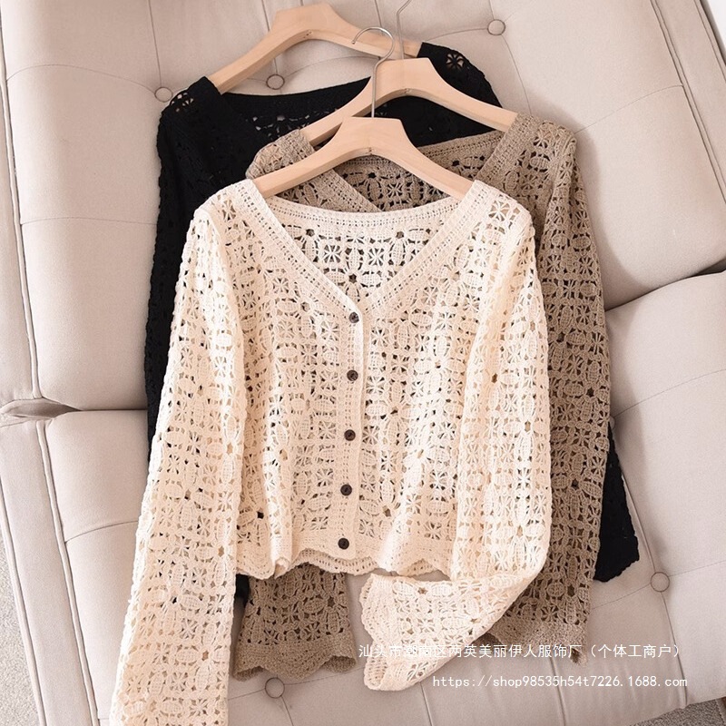 Joker niche single product! Temperament Gentle V-neck Single-breasted Exquisite Crochet Hollow Long-sleeved Knitted Cardigan Women's Black