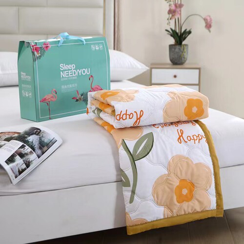 Gift Welfare Quilt Summer Quilt Air Conditioning Quilt Thin Quilt Event Gift Quilt Opening Gift Quilt Printable Logo