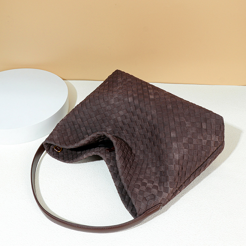 Luxury Large Capacity Women's Woven Bag - Shoulder Crossbody Underarm Bucket Bag Matte Suede Tote - Thumbnail 4