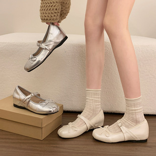 ��ʽ�������yɫ�������ЬŮ2026�����¿���ȹ��СƤЬ�������Ь