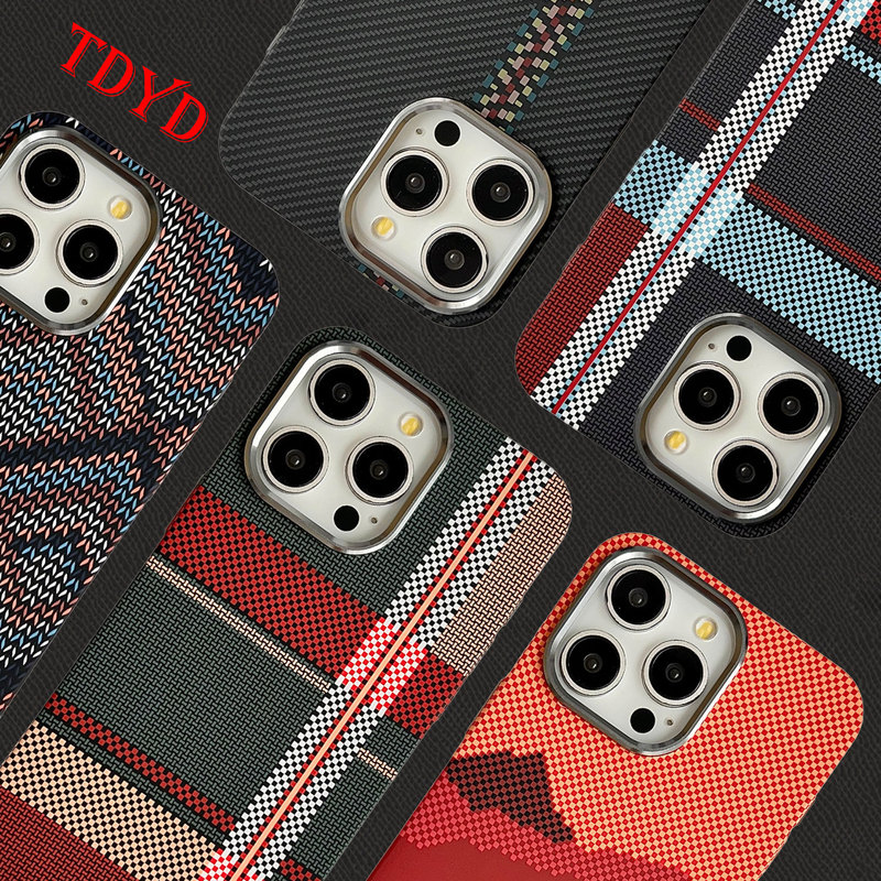 Suitable for Apple 15 Promax Carbon Fiber Pattern Kevlar Magnetic Phone Case iPhone 11 12Pro All-Inclusive Anti-Fall