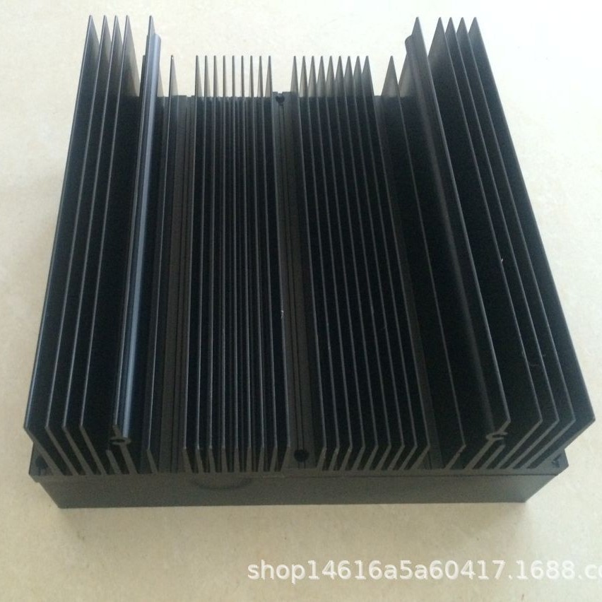 Multi-tooth radiator aluminum radiator
