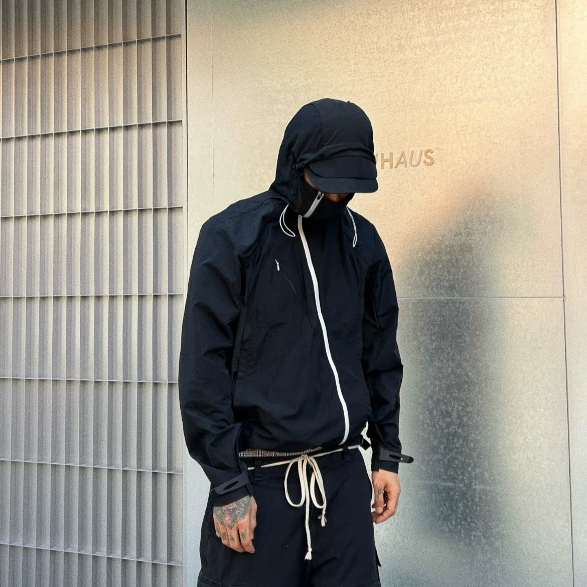 户外运动侧角弧拉链拼接剪裁防晒衣外套男夏季轻薄高级感皮肤衣潮