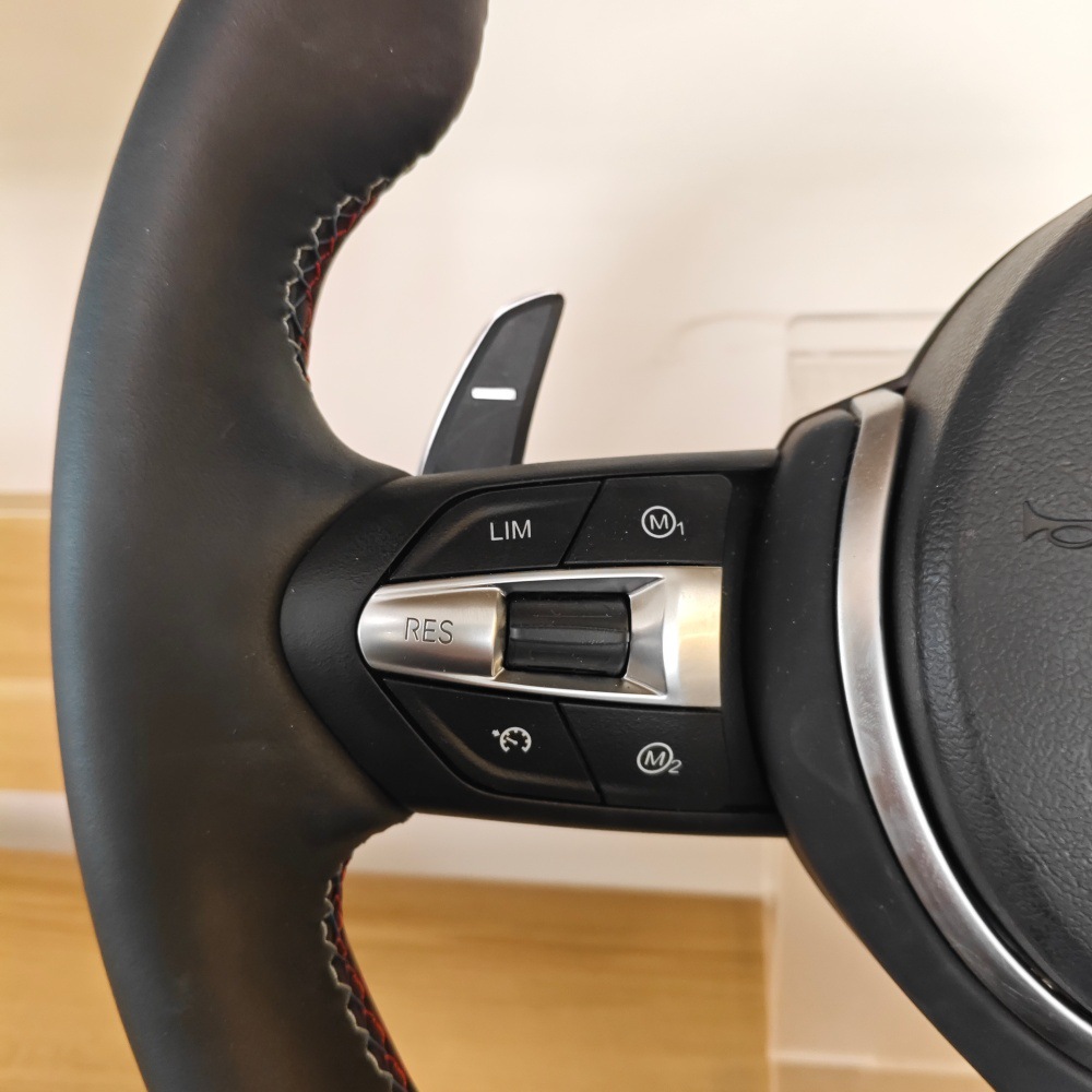 Suitable for BMW E chassis E60, specialized round silver frame T-shaped steering wheel assembly modification