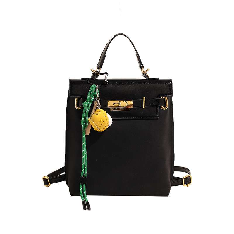 Pequeño colgante negro