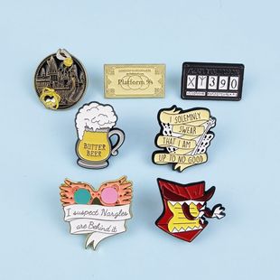 European and American personality geometric metal brooch creative styling clothing badge jewelry fashion Joker accessories badge collar pin