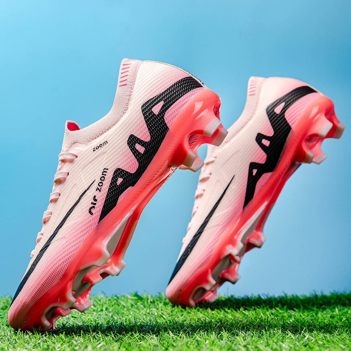 Zapatos de fútbol de la Copa de Europa 15 del fabricante, con costuras invisibles, disponibles en varios tamaños, para hombre y mujer, tacos bajos con tacos largos para fútbol sobre césped.
