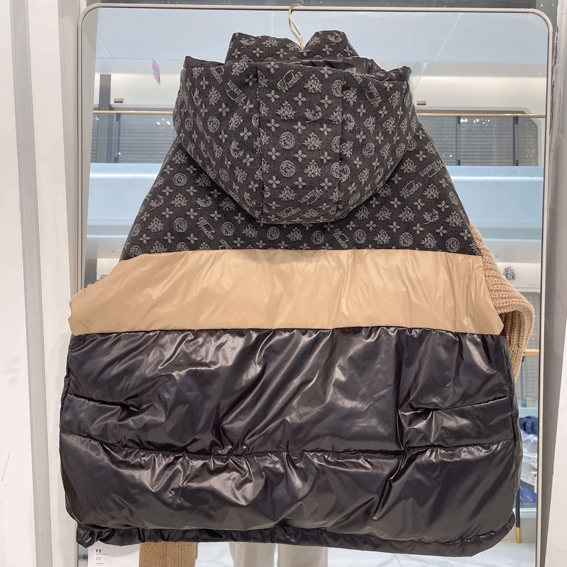 Odzież damska nowa marka modowa denim splicing kaptur zimowe płaszcze kurtki damskie dzianinowe rękawy litera kwiat grube zimowe płaszcze kurtki_voghion.com