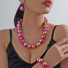 �W���羳�F���D�\������Ů�ٴ�߼��в���ɫ�i��������b