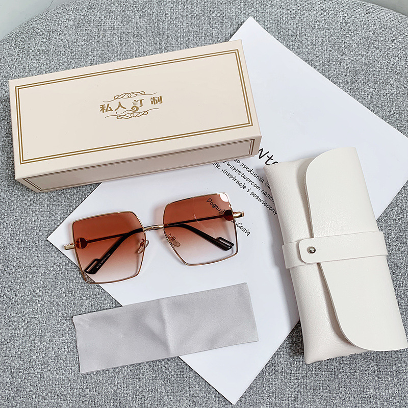 New Fashion Heaven and Earth Cover Set Sun Glasses Case Women's Flat Glasses Case Folding Glasses Round Storage Box New Fashion Heaven and Earth Cover Set Sun Glasses Case Women's Flat Glasses Case Folding Glasses Round Storage Box