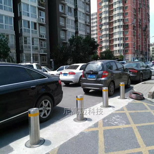 304 Stainless Steel Finished Automatic Adjustable Car Block Hydraulic Car Stop Cylindrical Telescopic Pole Parking Lot School Anti-Collision Column