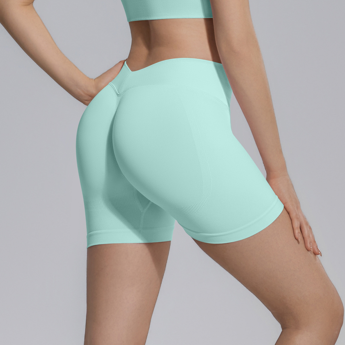 6718 Pantalones cortos - verde menta
