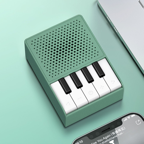 Wireless Bluetooth Speaker Mini Portable Card Player Computer Speaker Small Vlogger Recorder