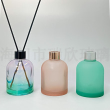 200ml离子镀喷色有色粉色薄荷绿玻璃瓶香薰瓶扩香用 卧室 卫生间