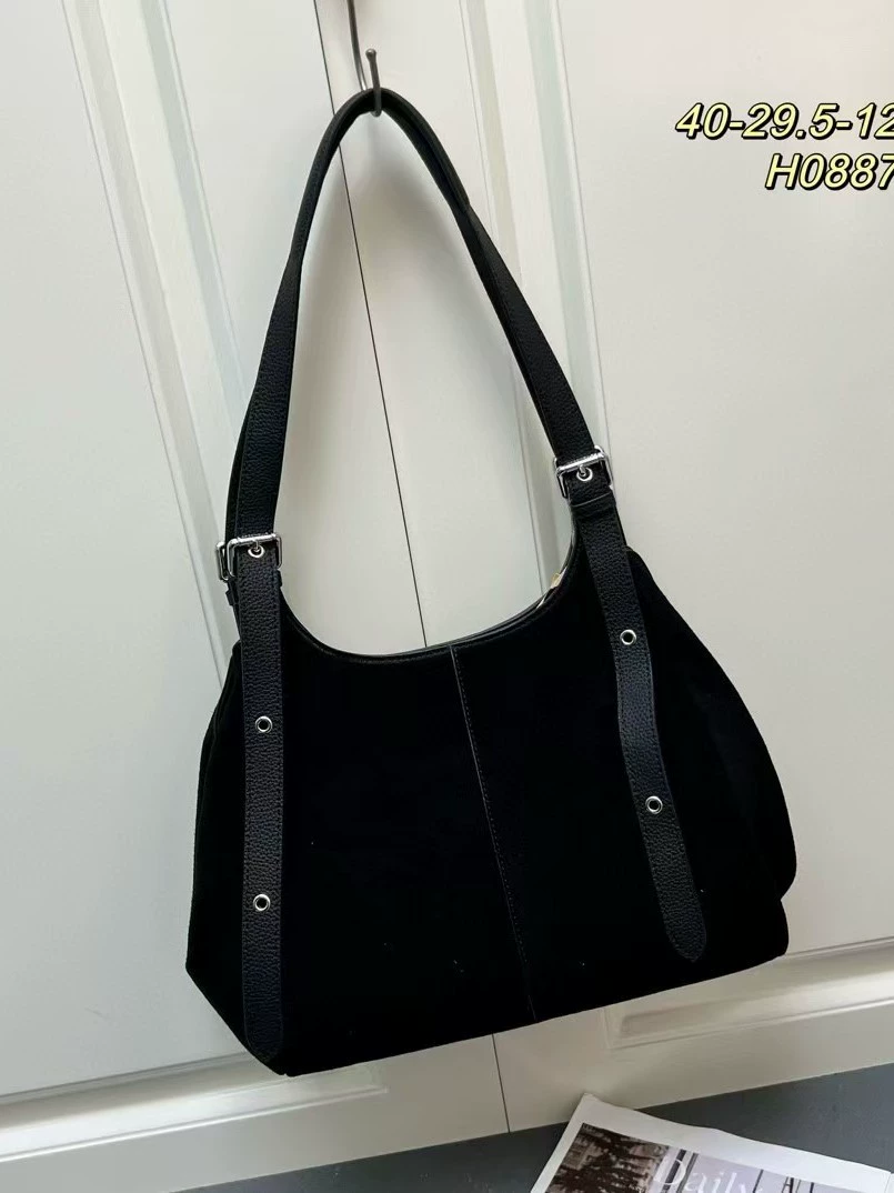 Capacious matte shoulder bag, retro universal one-shoulder bag