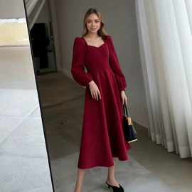 连衣裙;休闲裤;女式T恤