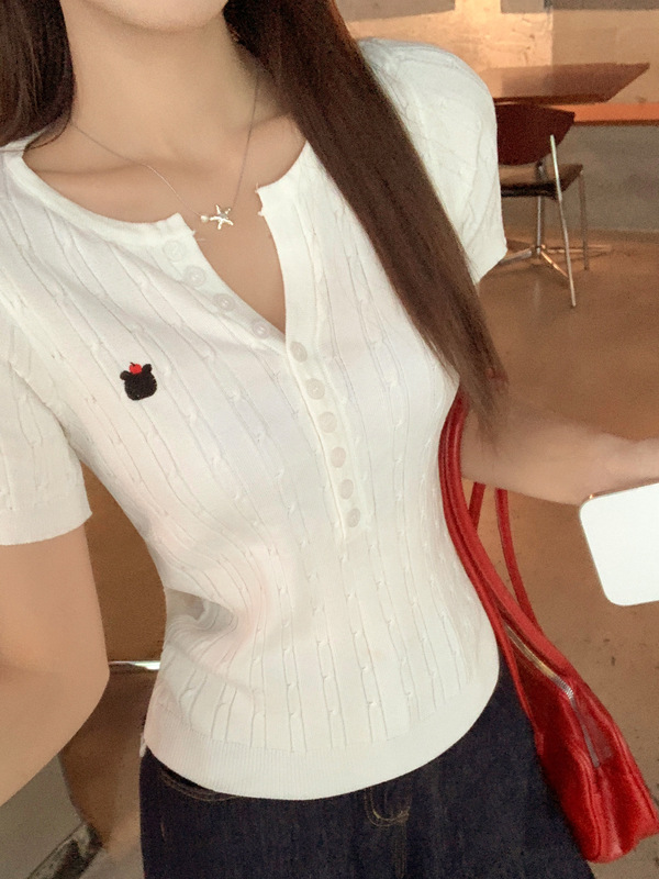 季优灰色半开领薄款针织衫短袖T恤女夏季修身麻花设计V领正肩上衣|undefined