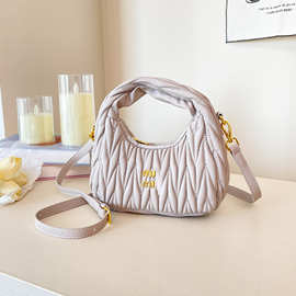 2025新款MIU家同款褶皱云朵包菱格绣线手拎包单肩斜挎hobe包跨境