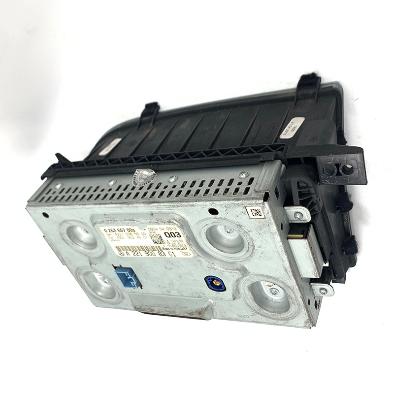 Suitable for Mercedes-Benz S-Class W221 S350 S500 Central Display Original Car Parts A2219008301