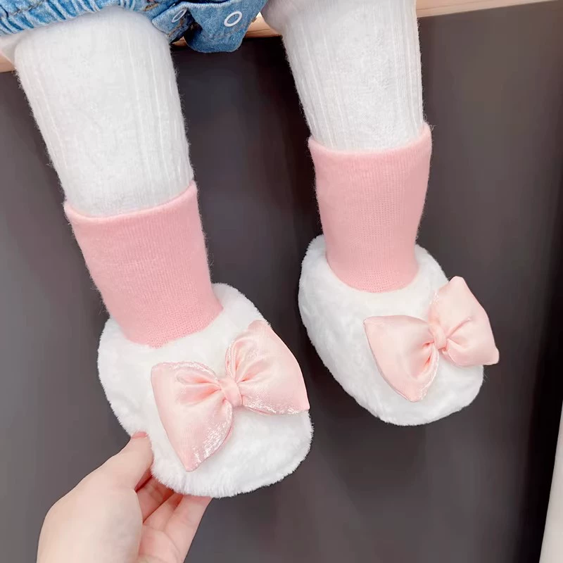 Осенний и зимний новорожденный ребенок 0-1 год