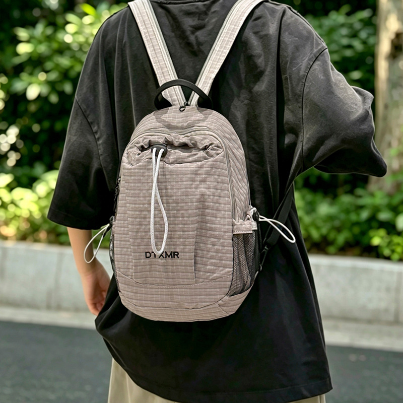 Outdoor Backpack, High-Looking, Lightweight Water Bottle Bag, Casual Hiking and Cycling Backpack, Sports Mountaineering Shoulder Bag