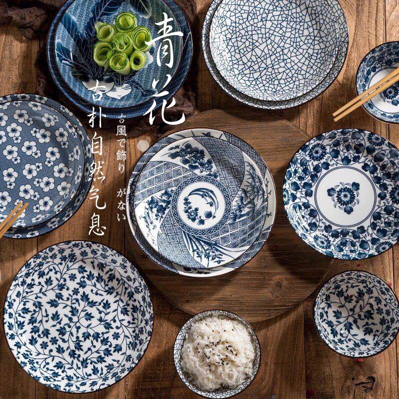 일본식 7-8inch 파란색과 흰색 Underglaze 컬러 세라믹 접시 접시 둥근 깊은 접시 가정용 접시 접시 세트 식기