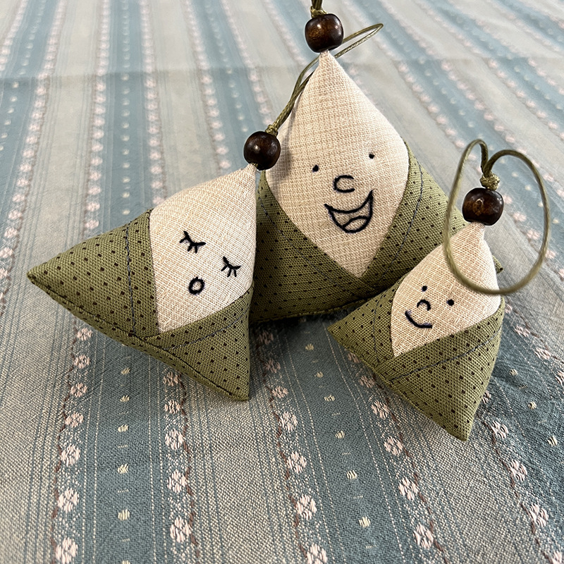 Jixiang tres bolas de masa de arroz verde ~ AXRB151 (paquete de material) grande 8 cm medio 6cm pequeño 5cm (relleno de algodón)