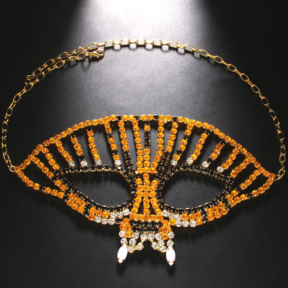 AliExpress Venta caliente rhinestone máscara personalidad europea y americana exagerada color diamante cara decoración Halloween accesorios versátiles máscara