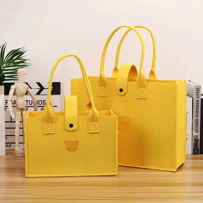 毛毡包可爱小熊大容量手提包便当饭盒收纳包单肩旅行购物手提袋