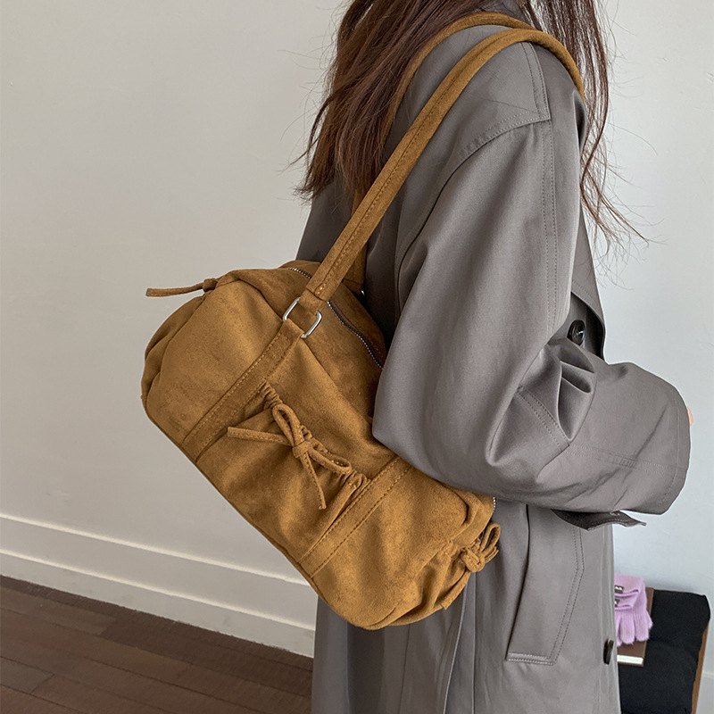 Bolsa de almohada portátil de gran capacidad transfronteriza, bolsa de seda de mujer, bolso inferior, otoño y invierno 2025, nueva moda, bolso de hombro