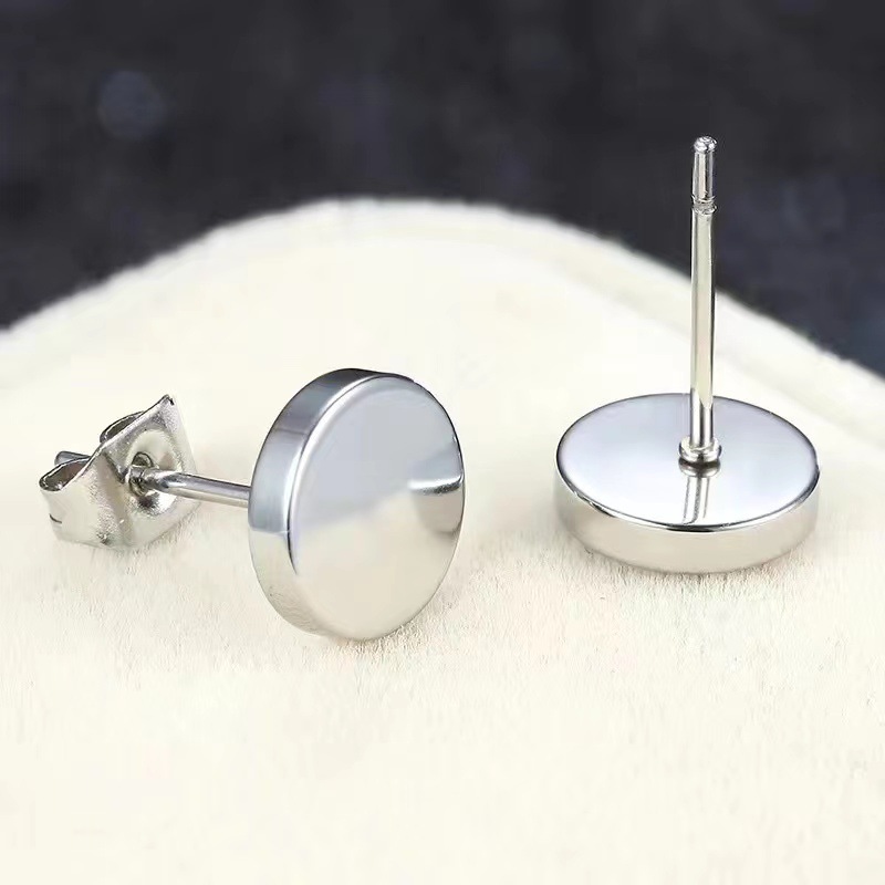 Titanium Steel Material Solid Color Pattern All Seasons Season Men's Gender Plating Design 1 Pair Hip-Hop Vintage Style Solid Color Plating Titanium Steel Ear Studs