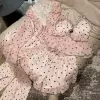 Розовый
