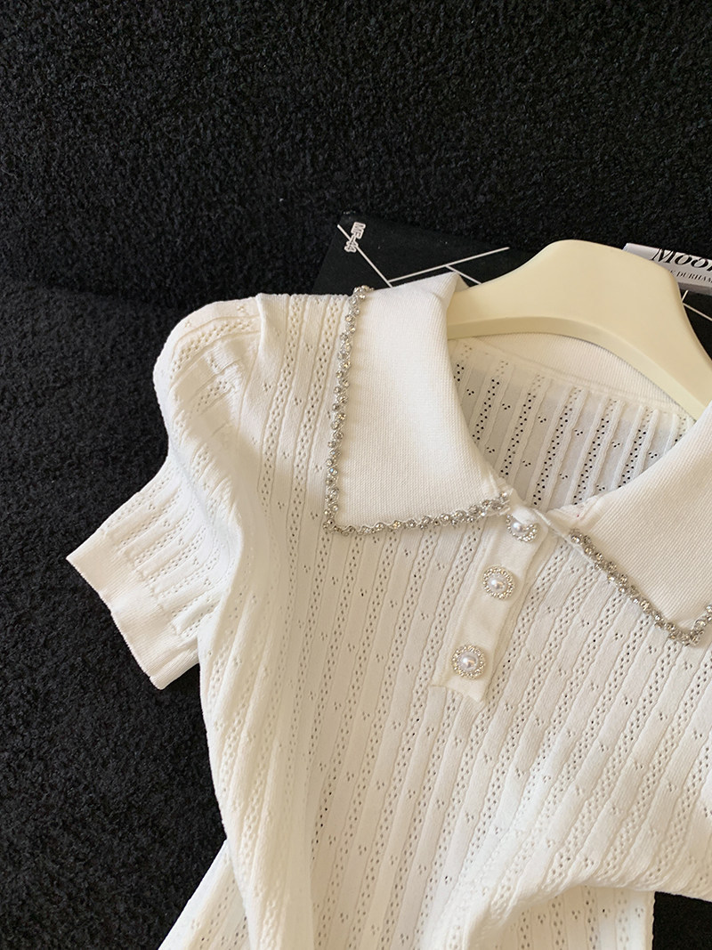 Áo thun cổ polo dệt kim nữ tay ngắn, phối ngọc trai cách điệu — xanh lam chi tiết 9