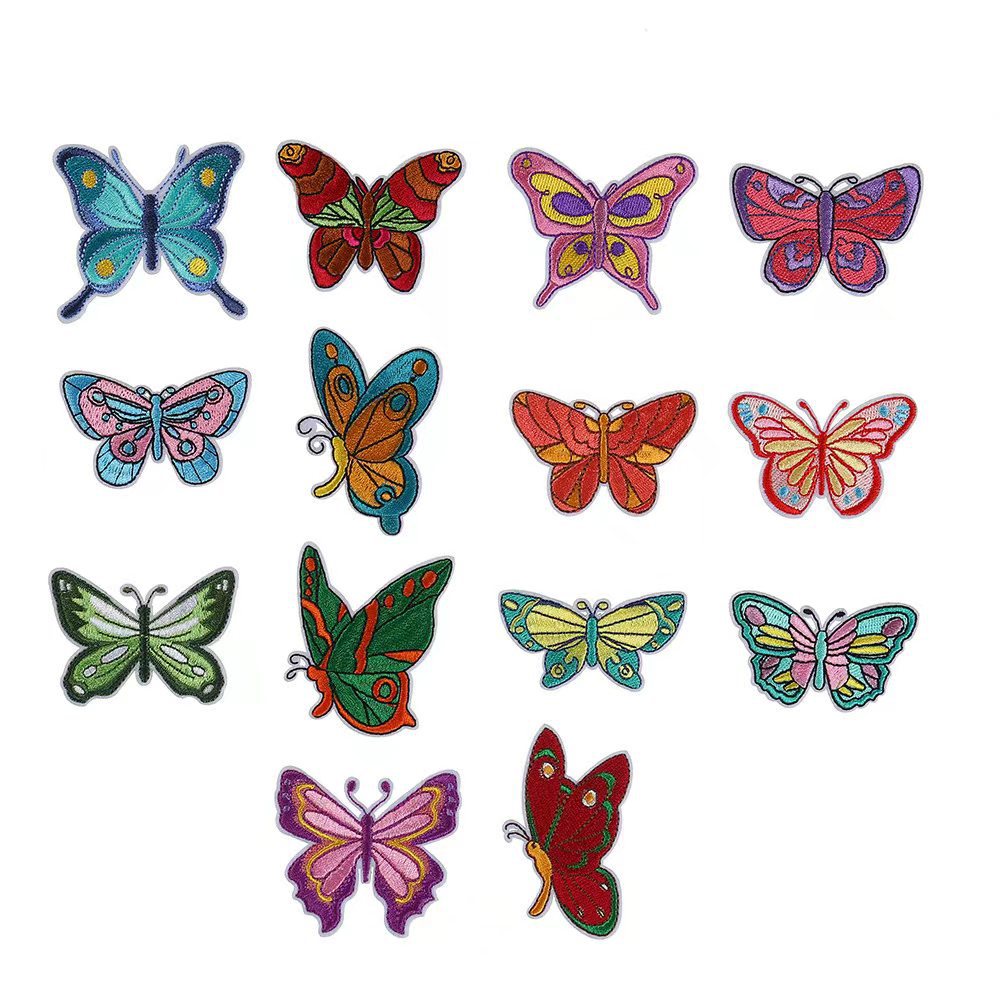 Fuente de fábrica colorida mariposa punto bordado pegatinas de planchado exquisitas pegatinas de ropa adorable accesorios pegatinas al por mayor