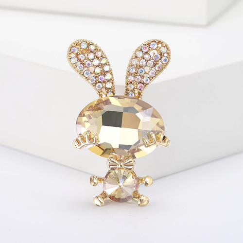 Korean-style cute crystal glass rabbit brooch, fashionable water drill animal pin accessory, anti-slip fastener decoration