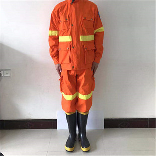 Forest Firefighting Clothing Is Enhanced with Strength and Has a Double-Layer Design with Double-Layer Shoulders. Forest Firefighting Clothing