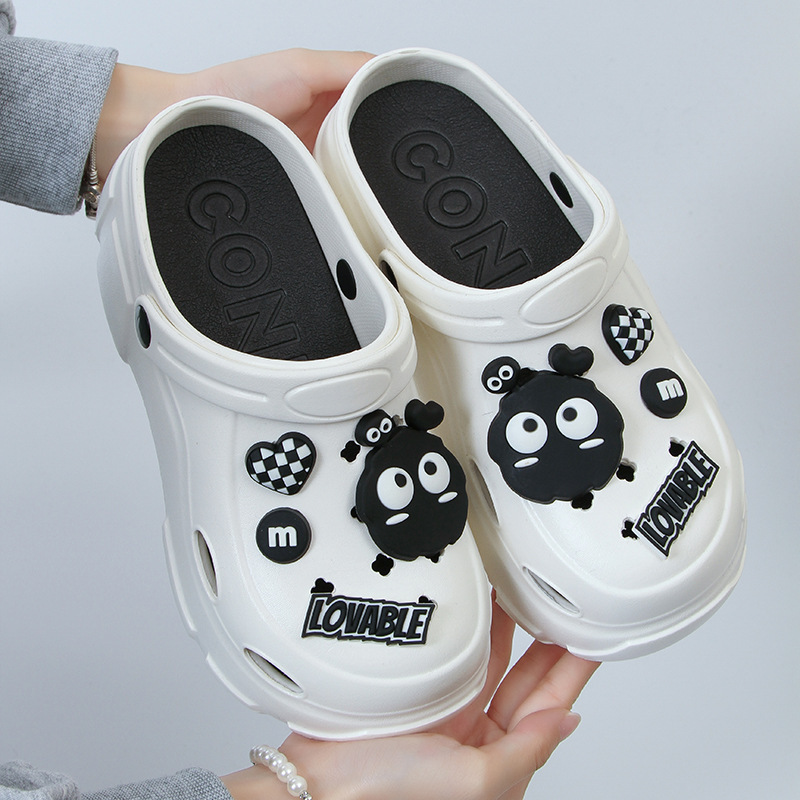 2025 New Summer Outer Wear Seaside Beach Cartoon Thick-Soled Clogs for Women, Non-Slip Toe-Cap Sandals for Men