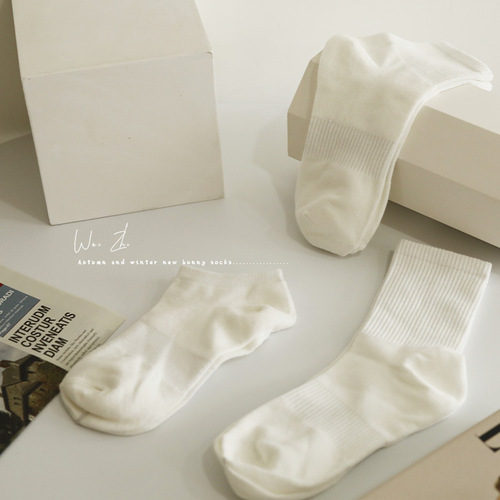 Spring and summer thin low-cut cotton socks, invisible short-cut boat socks for women, solid color casual mid-cut sports socks for couples wholesale