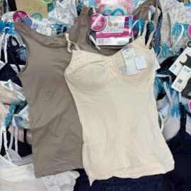 带胸垫加绒背心磨毛一体女修身舒适保暖打底内衣秋冬内搭