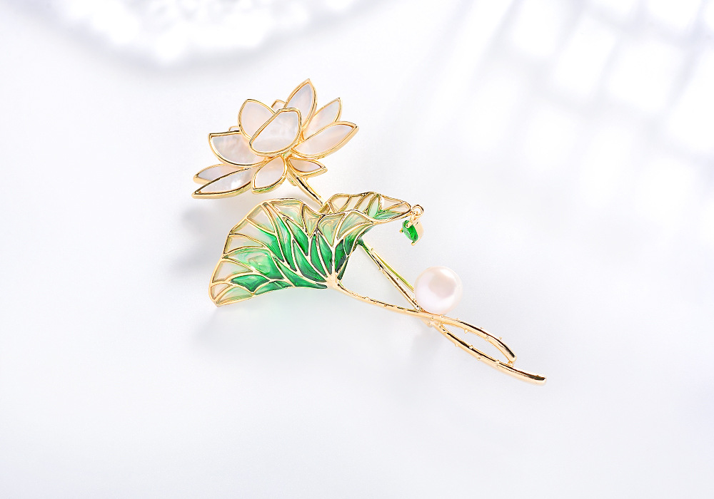 White Mother-Of-Pearl Lotus Brooch, Green Enamel Lotus Leaf Freshwater Pearl Pin, New Chinese Style Elegant Brooch for Qipao Wholesale